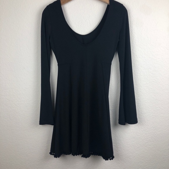 Asos Black Bell Sleeve Dress US size 2 - Picture 5 of 8